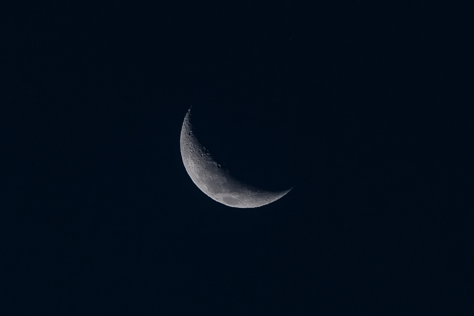 Moon 29 September 2014 18:20