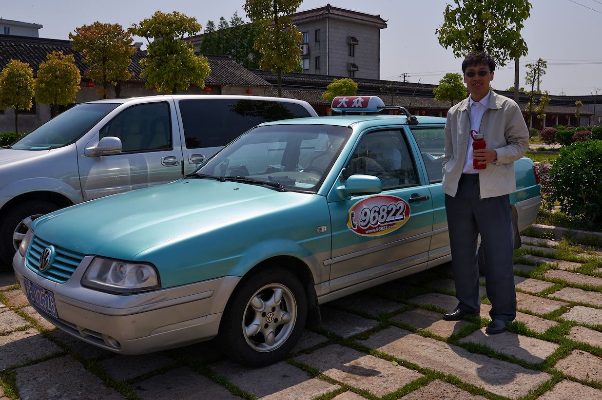 Dazhong Taxi - English speaking driver!